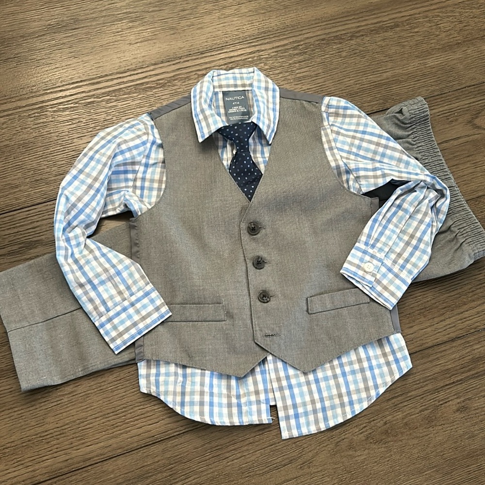 Nautica 4 Piece Set